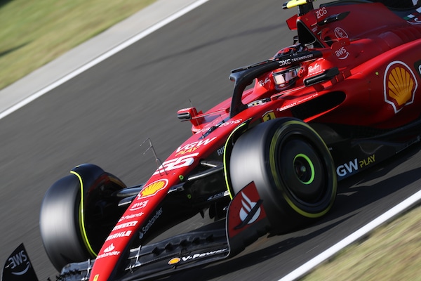 Sainz non ha digerito il nuovo format: "Penalizzato dalla gomma media"