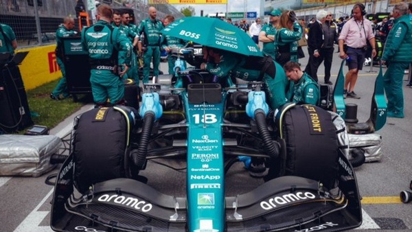 Aston Martin, oltre agli sviluppi c'è dell'altro: nel mirino l'ala anteriore