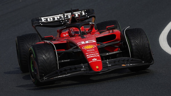 Leclerc: “La macchina sovrasterza e sottosterza tantissimo”