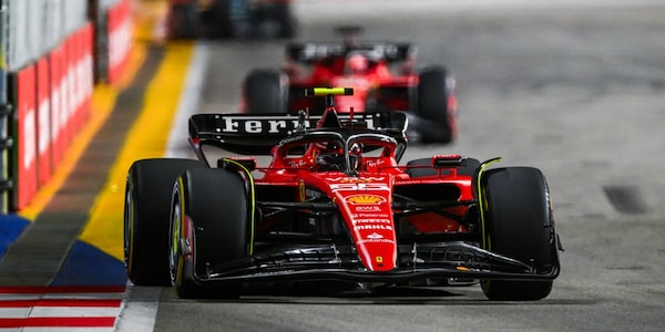 GP Singapore: Sainz fa un capolavoro, che vittoria! Norris e Hamilton sul podio