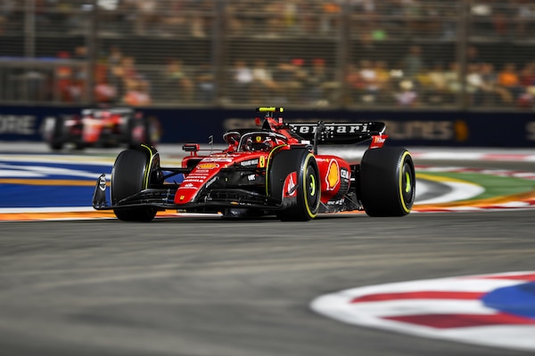 GP Singapore, le foto più belle della gara vinta dalla Ferrari