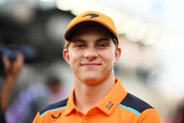 McLaren, Piastri rinnova fino al 2026