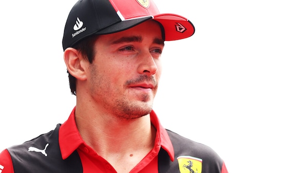 Leclerc, il sorpasso su Russell e la minaccia McLaren