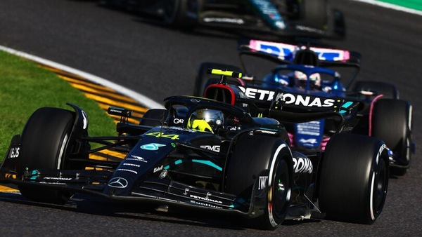 Hamilton: Mercedes, cambia tutto in sei mesi