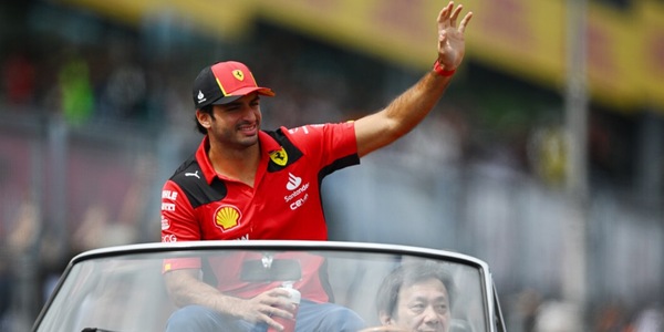 Sainz: non sforzatevi a cercare un pilota numero 1 in Ferrari