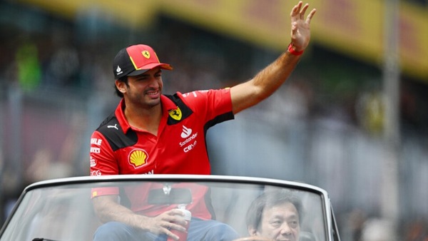 Sainz: non sforzatevi a cercare un pilota numero 1 in Ferrari
