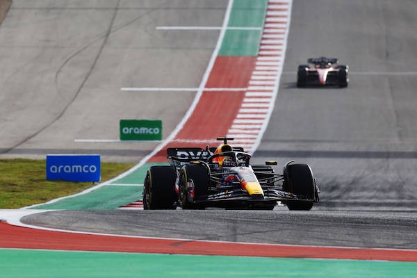 Verstappen: “Lotta al limite in curva 1, vogliamo anche il GP”