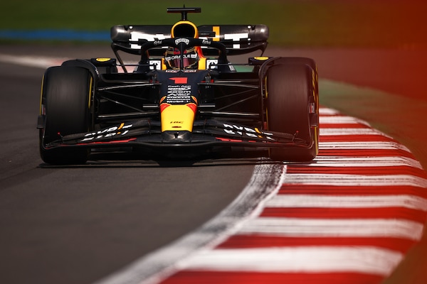 GP Messico, FP1: Albon a sandwich tra le due Red Bull