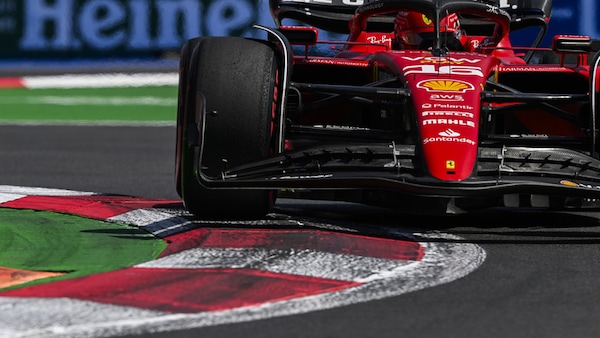 GP Messico, qualifiche: prima fila tutta Ferrari! Leclerc in pole, Verstappen 3°
