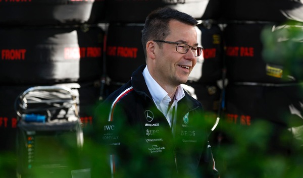 Mercedes, Mike Elliot lascia il team di Brackley