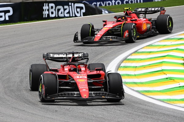 GP Brasile, FP1: due Ferrari davanti, poi Russell