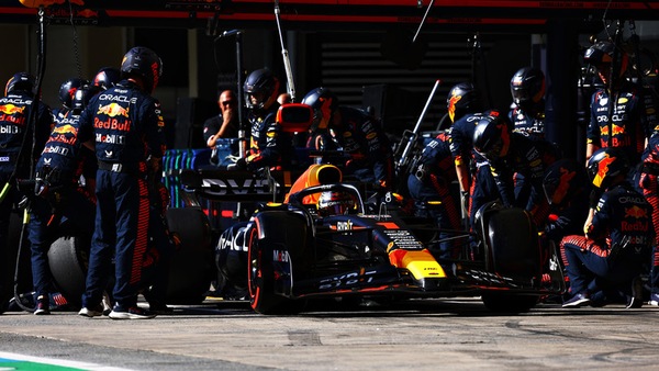 Verstappen: "Gestione gomme ok, forti nello stint centrale"
