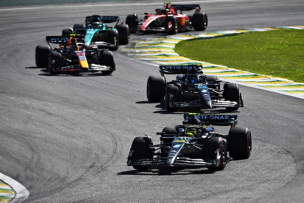 Wolff, che strigliata a Mercedes! "È una macchina orribile"