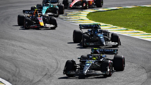 Wolff, che strigliata a Mercedes! "È una macchina orribile"