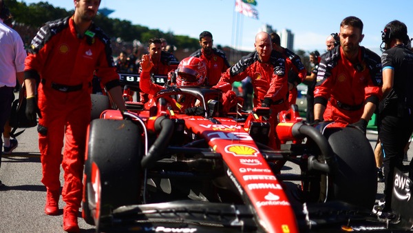 Ko prima del via nell'era ibrida: nessuno peggio di Ferrari e McLaren