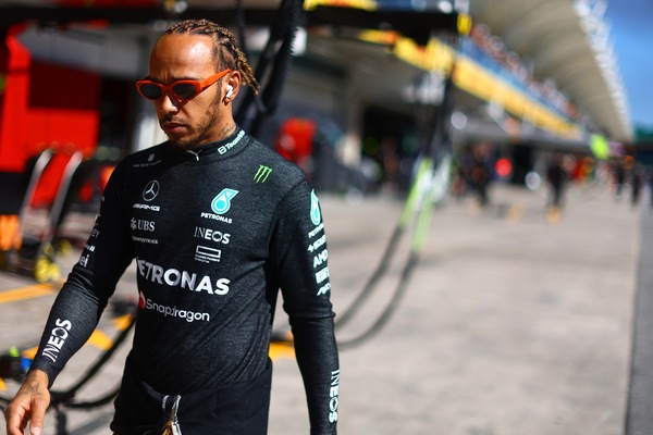 Hamilton: "Red Bull dominerà anche nei prossimi due anni"