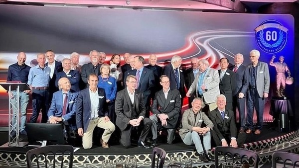 La McLaren ha festeggiato 60 anni portati bene