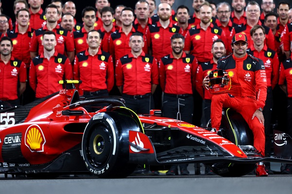 Sainz e il rinnovo di contratto: voglia di Ferrari a lungo termine