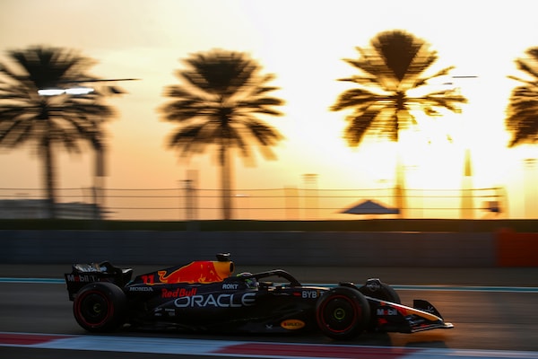 Test Abu Dhabi, Red Bull: Perez a lavoro con... Lambiase