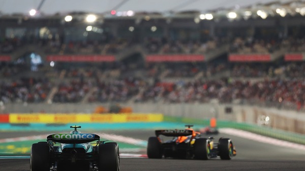 2022 vs 2023, chi sale e chi scende: Aston Martin al top, flop Ferrari