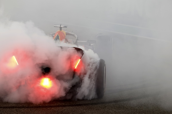 Da Leclerc a Hamilton: i 10 incidenti più clamorosi della Formula 1 nel 2023