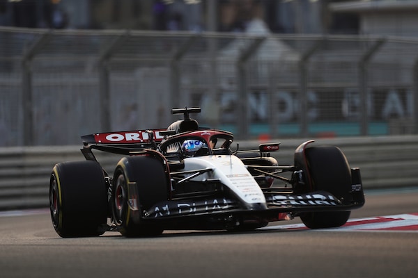 Ricciardo, la "corte" Alphatauri a Red Bull