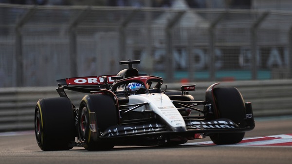 Ricciardo, la "corte" Alphatauri a Red Bull