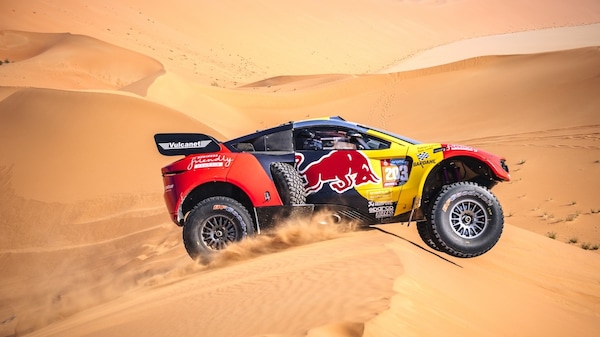 Dakar 2024: SS 48 ore a Loeb, generale a Sainz: "Resta ancora molta strada"