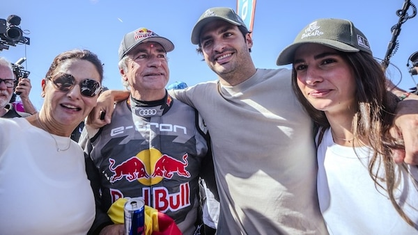 Sainz e la Dakar 2025: esserci o non esserci? "Presto ci penserò"