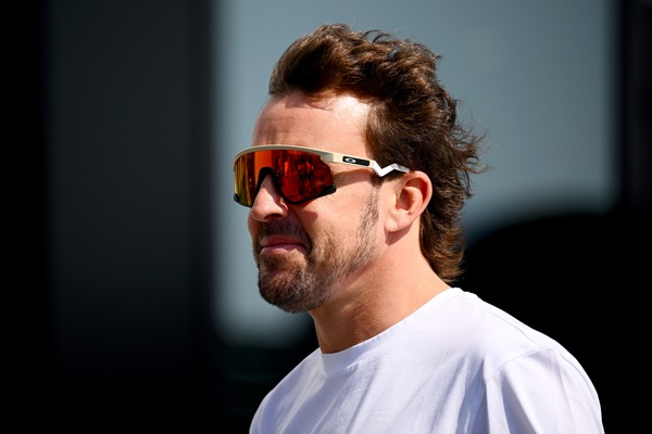 Alonso: caso Horner, FIA, mercato, tanto parlare perché F1 senza emozioni