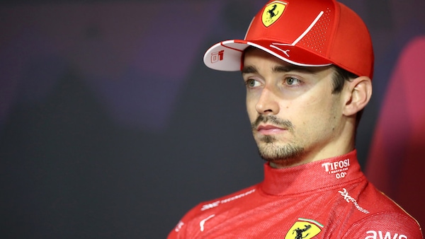 Charles, sorridi sei su terzi a parte