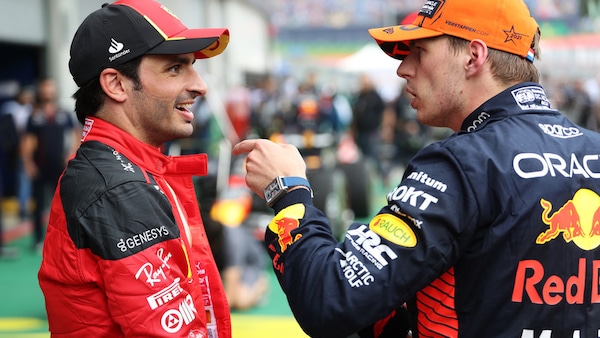 Sainz alla Red Bull e Verstappen in Mercedes? Il mercato piloti accende la F1