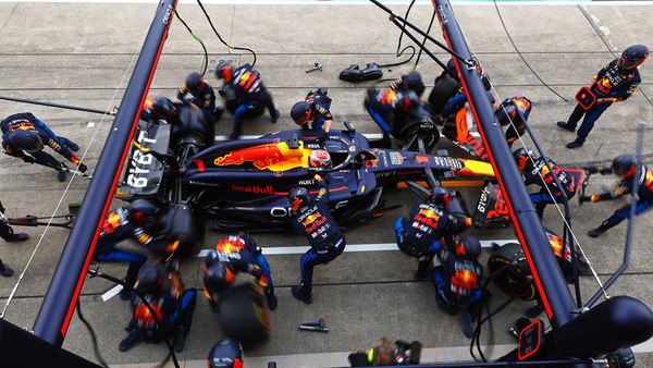 La Red Bull domina anche ai box: suoi i 4 pit-stop più veloci di Suzuka