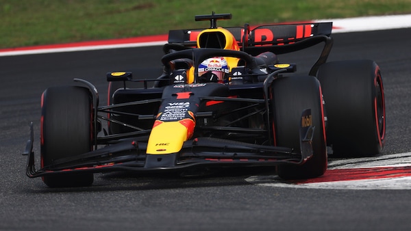 GP Cina, qualifiche: Verstappen regala la pole numero 100 alla Red Bull