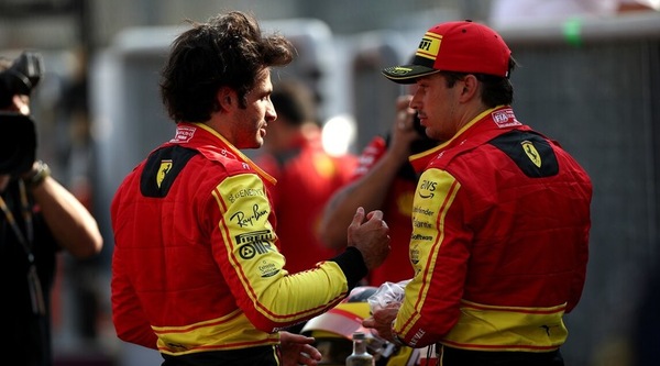 Scintille in Ferrari tra Leclerc e Sainz: quante energie sprecate!