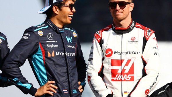 Mercato piloti, Albon: "Si deciderà tutto in due settimane"