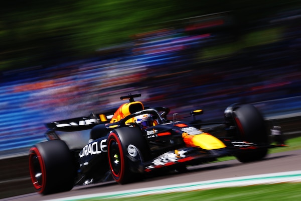GP Imola, qualifiche: uno straordinario Verstappen batte le McLaren, Ferrari al 4° e 5°