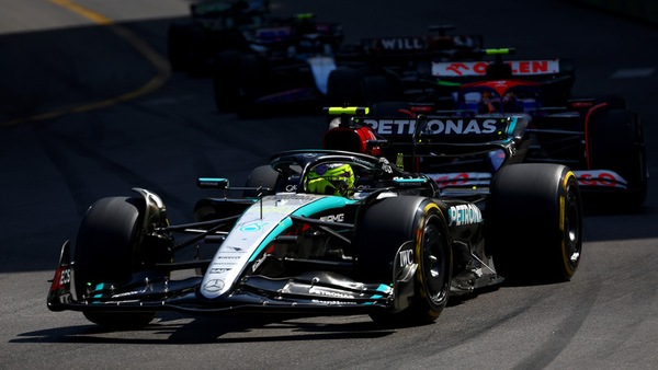 Mercedes in crescita, Hamilton: "Altri progressi per sfidare i primi 3"