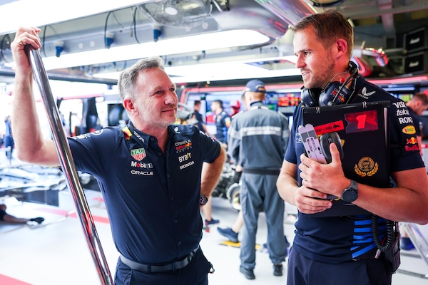Horner: "Niente è scontato, ma arriveranno piste migliori per la RB20"