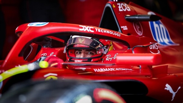 Sainz: "Scaricato dalla Ferrari ma sempre trattato alla pari con Leclerc"