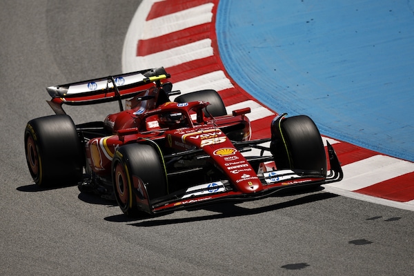 GP Spagna, FP3: Sainz davanti, 4 piloti in meno di un decimo