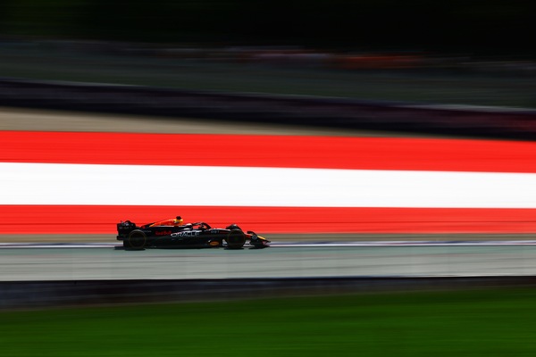 GP Austria, FP1: Verstappen al top, poi Piastri e le Ferrari