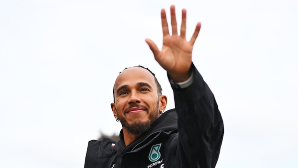 Hamilton sogna a Silverstone: "Mercedes fantastica, fiero di essere nella Top 3 inglese "