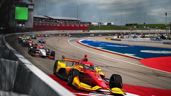 IndyCar: Power vince gara 2 in Iowa, che volo per Sting Ray Robb!