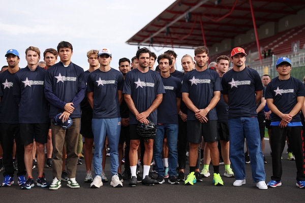 Racing for Anthoine: i piloti F1 scendono in pista a Spa per ricordare Hubert