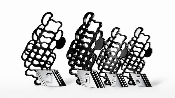 GP Italia, ecco il trofeo Vroom Pirelli per la gara di Monza