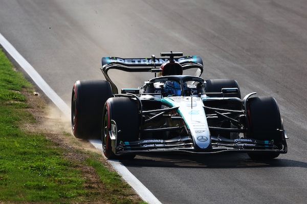 Russell: "McLaren velocissima, ma non siamo lontani"