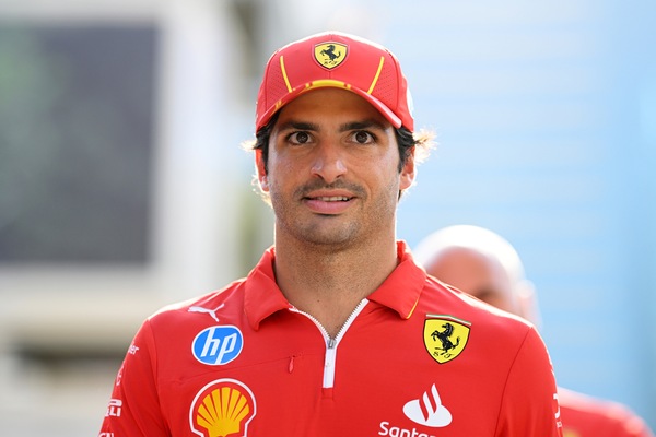 Sainz: Baku un'altra pista favorevole alla Ferrari
