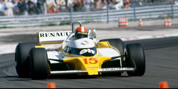 Renault, tramonta il sogno: dalla rivoluzione turbo alla resa di oggi