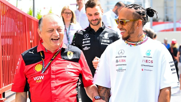 La Ferrari sogna e pensa al Mondiale 2025: sale l'attesa per Lewis Hamilton
